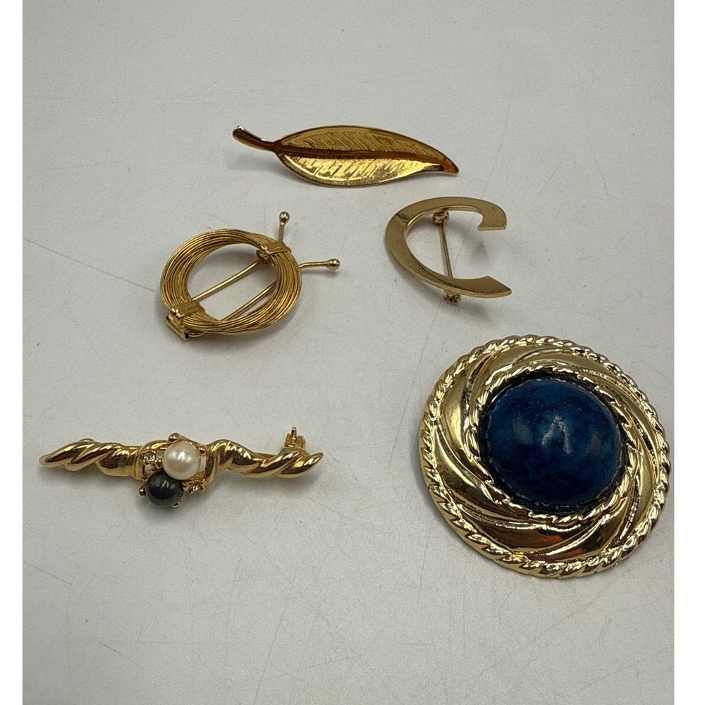 Vintage Gold‎ Tone Brooch Lot 5pc Leaf Pearl Blue Cabochon Crescent Scarf Clip